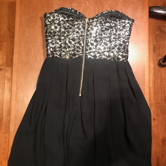 Size S formal dress - Picture 3 of 5